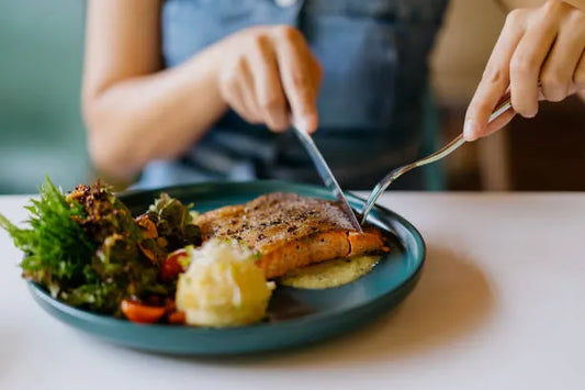 Why Slow Eating Leads to Better Digestion & Weight Control